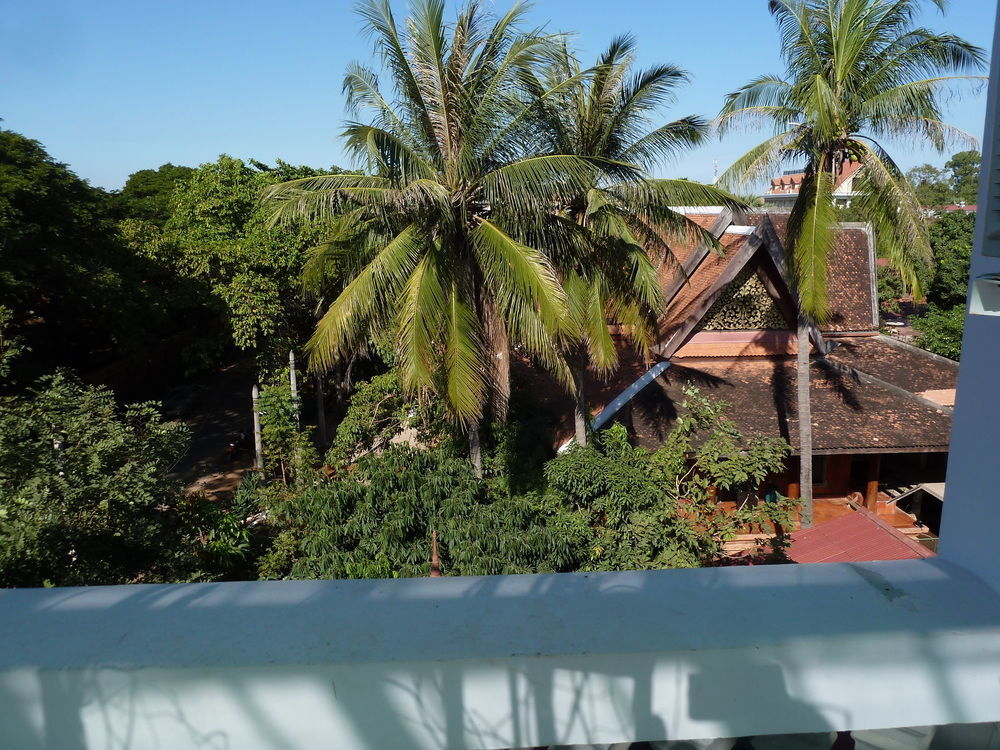 Oriental Siem Reap Hotel Bagian luar foto
